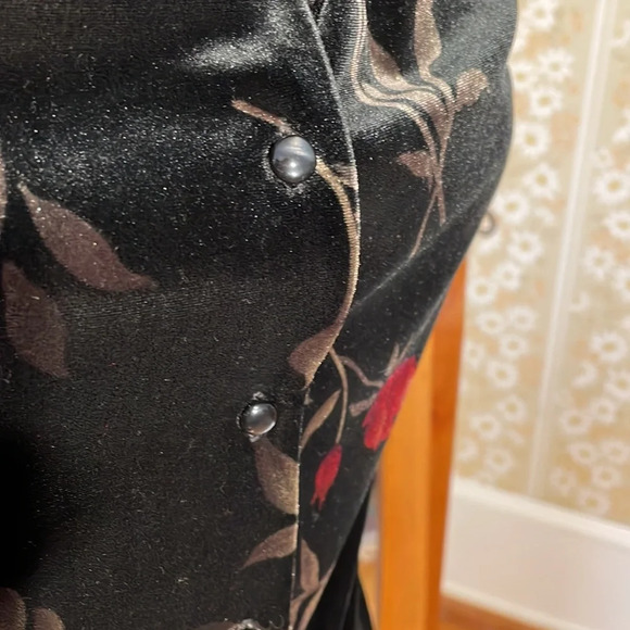 🌺 Vintage Jennifer Moore velvet button-down floral blouse 🌺 - Picture 8 of 8
